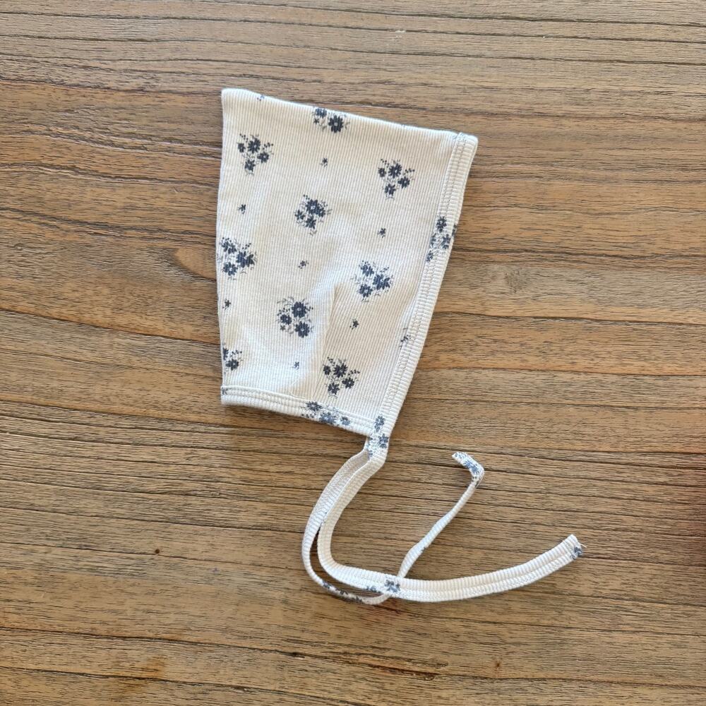Quincy Mae Baby Bonnet - Size 3-6 months